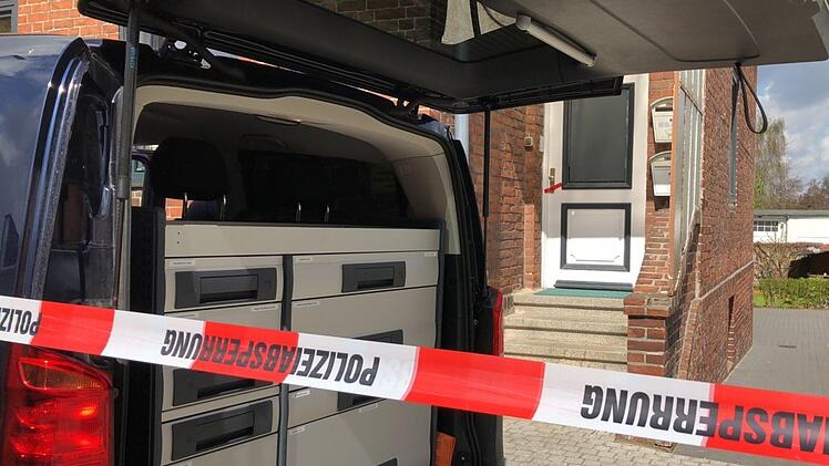 Ein vier Wochen alter Säugling ist in der Nacht zum Freitag in einer Kieler Wohnung ums Leben gekommen. Als dringend tatverdächtig gilt der 19 Jahre alte Vater des Mädchens, wie die Polizei am Freitag mitteilte. Foto: Tnn/dpa-Zentralbild/dpa