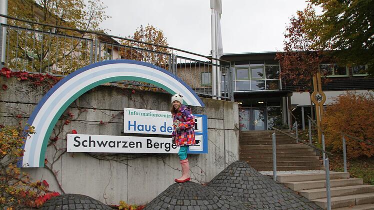 Der Landkreis Bad Kissingen plant die Aufstockung des bestehenden Biosphärenzentrums Rhön "Haus der Schwarzen Berge" in der Rhönstraße in Oberbach.Foto Sebastian Schmitt