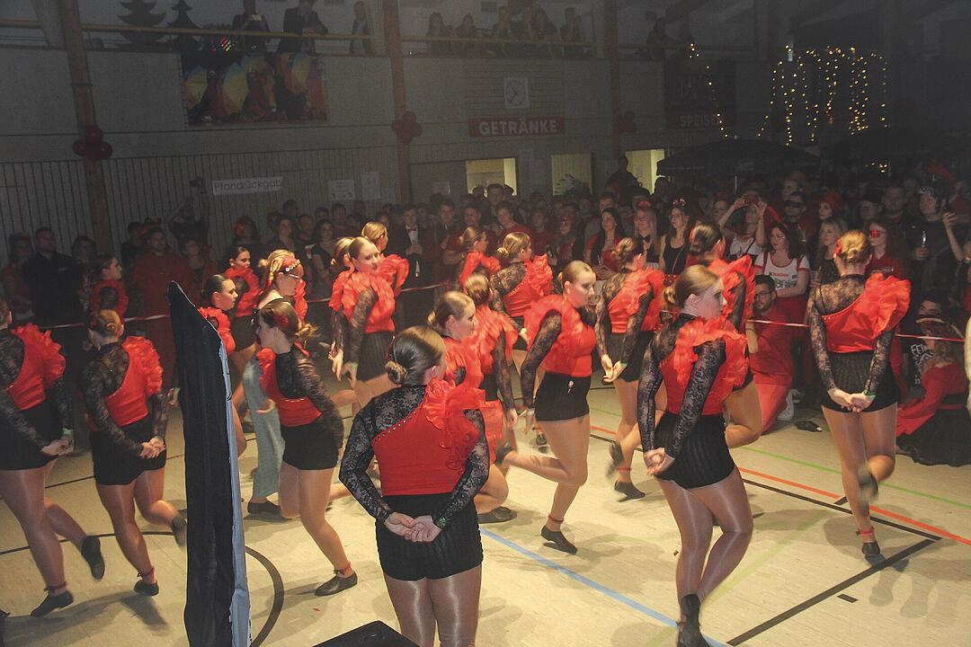 Faschingsparty vom Feinsten in der Stadthalle Stadtsteinach.