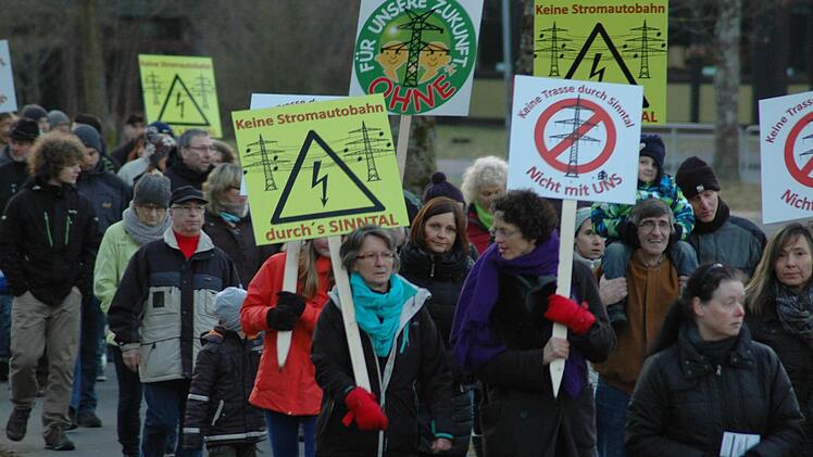 Demonstration gegen die Südlink-Stromtrasse in Römershag/Bad Brückenau. Foto: Sebastian Schmitt-Mathea