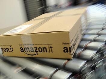 Der Online-Händler Amazon plant einen eigenen Zustelldienst, um unabhängiger zu sein. Foto: Henning Kaiser/dpa
