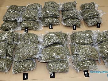 A9 bei Bayreuth: Rund 50 Kilo Marihuana im Auto - 36-J&auml;hriger in U-Haft