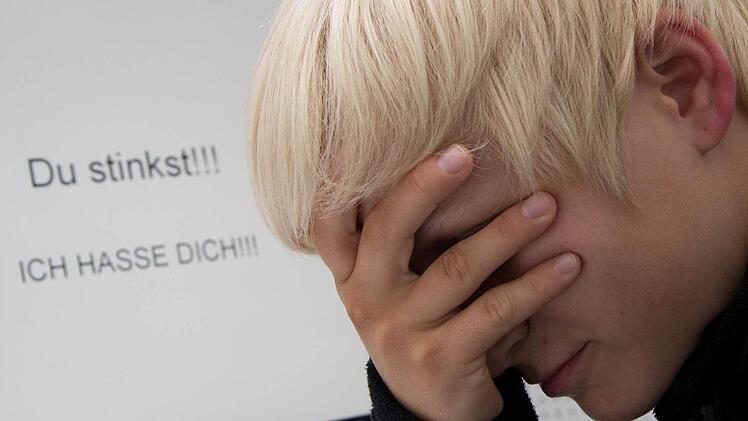 Opfer von Cybermobbing sollten den Gang zur Polizei nicht scheuen. Foto: Michael Gründel