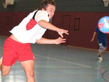 Nach den zahlreichen Ausfällen von Leistungsträgern sind nun die Nachwuchskräfte bei den Eberner Handballern besonders gefragt, wie Nils Hohmann (Bild) mit seiner Durchschlagskraft auf dem Flügel.