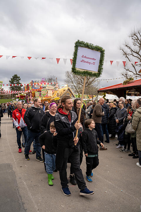 Mehr als 150 Buden und Attraktionen!