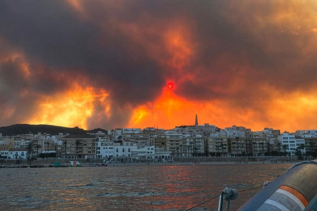 Gewaltiger Brand w&uuml;tet in Andalusien