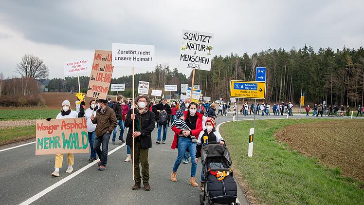 Demo gegen ein Lidl-Kühllager in Stadelhofen
