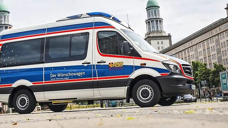 Der W&uuml;nschewagen des ASB ist f&uuml;r die Bed&uuml;rfnisse der Patienten speziell ausgestattet. Foto: ASB