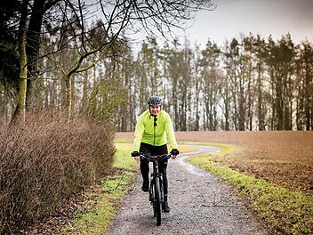 Ein eigener Fototermin war fürs Gespräch nicht möglich. Dominik Sauerteig stellte also ein Privatfoto zur Verfügung - und zeigt nebenbei, dass er fürs Radeln bei Wind und Wetter gerüstet wäre. Foto: Rainer Brabec
