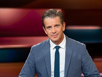 Der erste Rückkehrer unter den Polit-Talkern ist Markus Lanz.