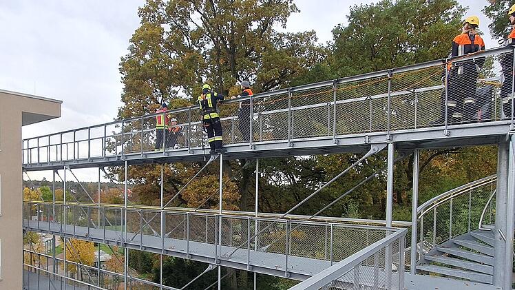 Uttenreuth: Feuerwehrler absolvieren Lehrgang "Absturzsicherung" - "Ausbildung unumgänglich"