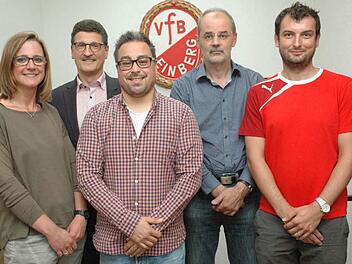 Der neue Vorstand des VfB Einberg (von links): Ina Maar, Ralf Jakob, Markus Czech, Henry Hess, Christian Füger. Foto: Edwin Meißinger