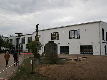 Bei der Einweihung der neuen Gymhallen 3 und 4 des Männerturnvereins in Bamberg zeigten unter anderem die Kickboxer des Vereins ihr Können.   Fotos: Werner Baier