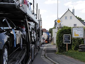 In Wachenroth staut sich immer wieder der Verkehr.  Foto: A. Dorsch (Archiv)