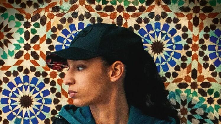 "Die j&uuml;ngste Tochter" basiert auf dem gleichnamigen Deb&uuml;troman von Fatima Daas.