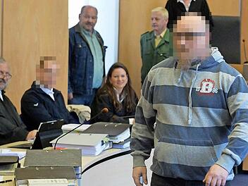 Mehrere Mordmerkmale wurden erfüllt. Für die beiden Hauptangeklagten im Beiersdorf-Prozess bedeutet das lebenslänglich.  Foto: Ronald Rinklef