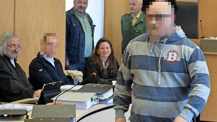 Mehrere Mordmerkmale wurden erfüllt. Für die beiden Hauptangeklagten im Beiersdorf-Prozess bedeutet das lebenslänglich.  Foto: Ronald Rinklef