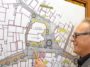 Grobe Pläne für eine mögliche Dorferneuerung in Arnshausen gibt es bereits, mehr aber nicht, vor allem keine Kostenberechnungen, stellte die Verwaltung in der jüngsten Sitzung des Bauausschusses klar.  Fotos: Peter Rauch/Archiv