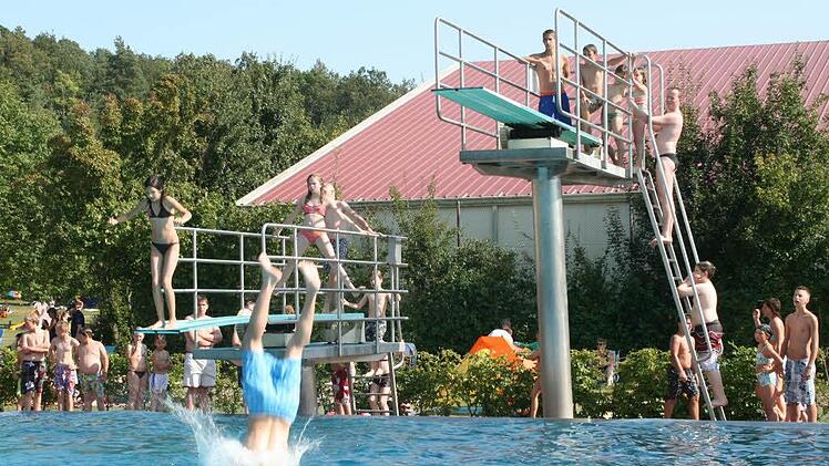 Das Freibad in Zapfendorf im Landkreis Bamberg;  Foto: Barbara Herbst