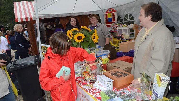 Für eine große Tombola werden noch Sachpreise gesucht.Der Erlös ist für an Krebs erkrankte Menschen. Foto: K.- H. Hofmann