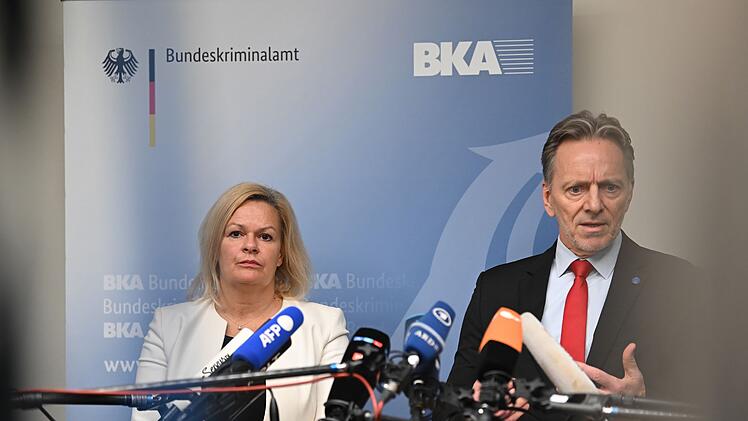 Nancy Faeser und Holger M&uuml;nch