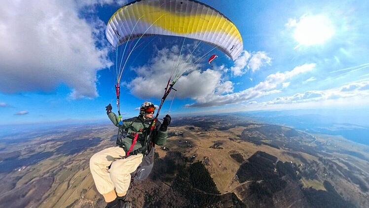 Die Rh&ouml;ner Berge und Winde sind das ganze Jahr &uuml;ber gut befliegbar.