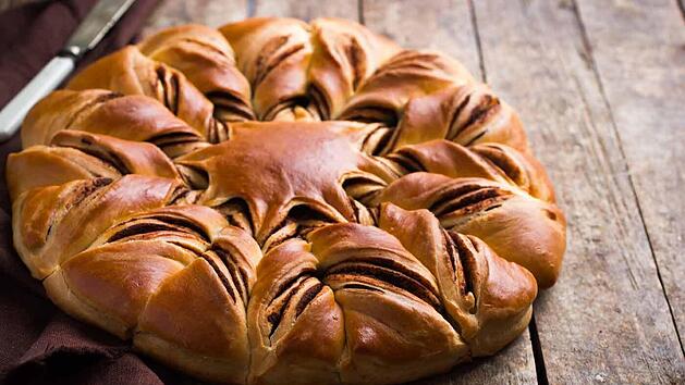 Pesto-Blumen-Brot.jpg