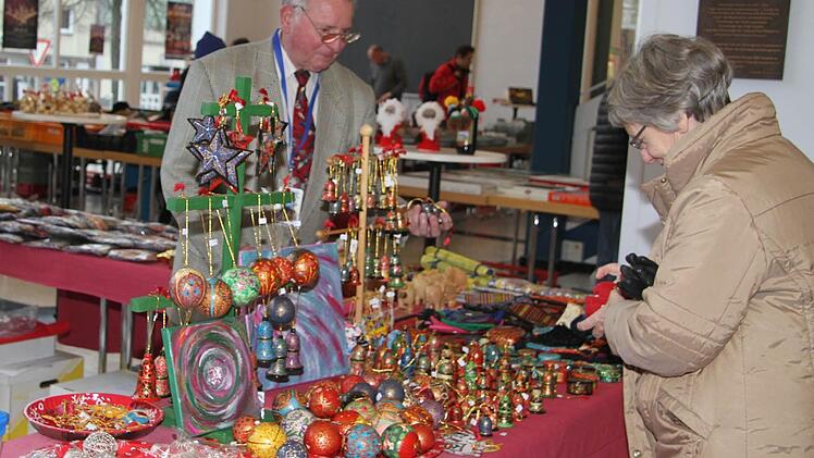 ... beim Stand der Nepalhilfe ist das möglich. Fotos: Sonja Adam