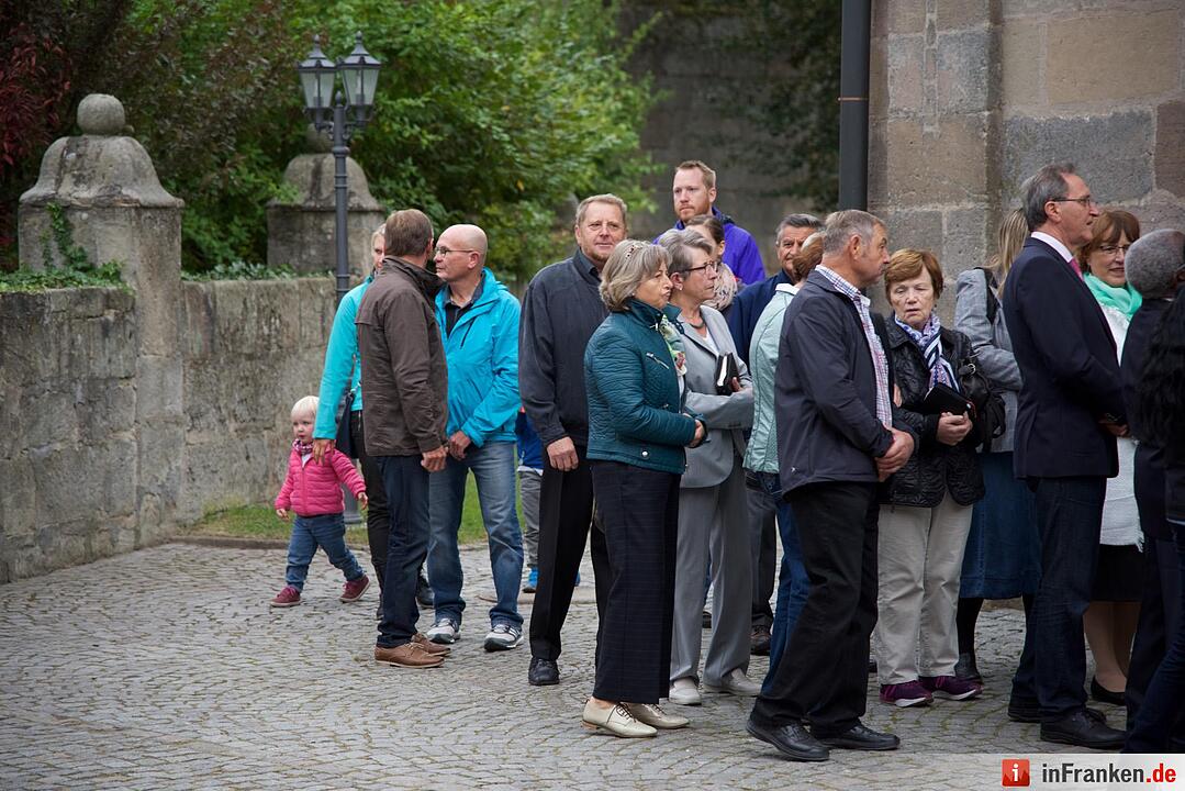 Nach einjähriger Kirchensanierung: Hannberg feiert die Wiedereröffnung der Wehrkirche der Pfarrei Geburt Mariens Hannberg