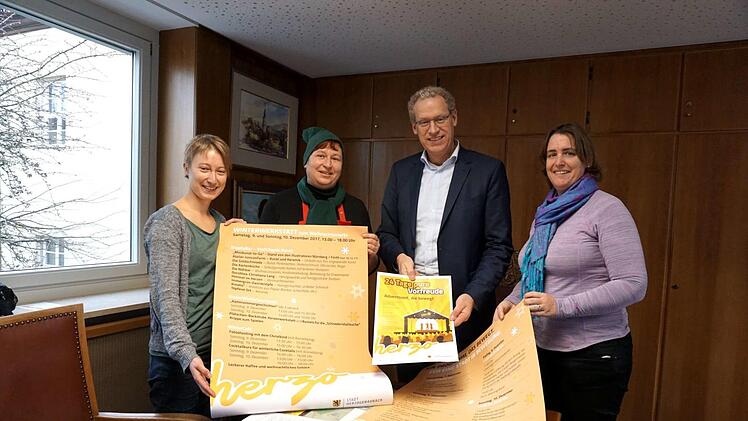 Jana Dupke, Bea Wirth, Bürgermeister German Hacker und Andrea Pöltl (v. l.) stellten das Programm und die Neuerungen vor.Sänger