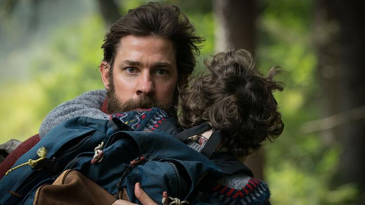 Der kleinste Laut bringt t&ouml;dliche Aliens auf den Plan: In "A Quiet Place" spielte John Krasinski nicht nur die Hauptrolle, er f&uuml;hrte bei dem hochgelobten Horror-Thriller auch Regie.