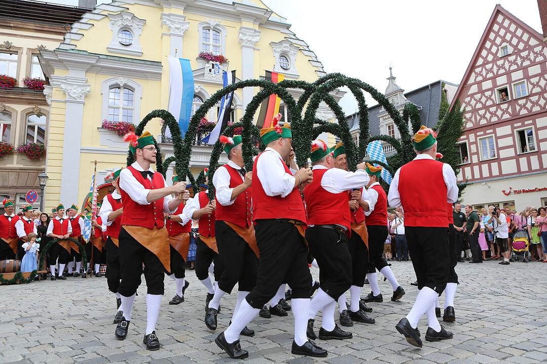 Eröffnung der Kulmbacher Bierwoche mit Büttnertanz und Bieranstich; Foto: Barbara Herbst