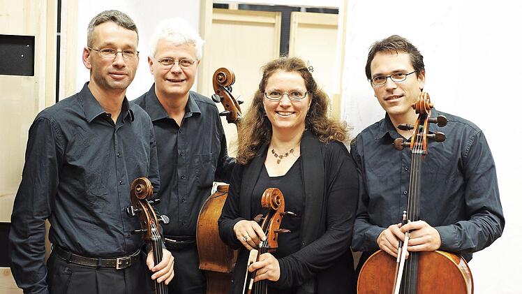 Das "Mahagonny Cello Quartett" der Frankfurter Oper musiziert am kommenden Samstag beim Trebgaster Kirchweih-Konzert. Foto: privat