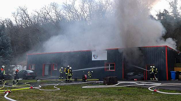 Der Schaden wird auf einen niedrigen sechsstelligen Betrag gesch&auml;tzt.