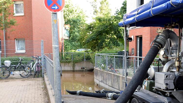 Erlanger THW hilft in Erftstadt