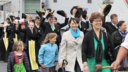 Der Festzug durch den Ort war der Höhepunkt des Kirchweih-Sonntags.