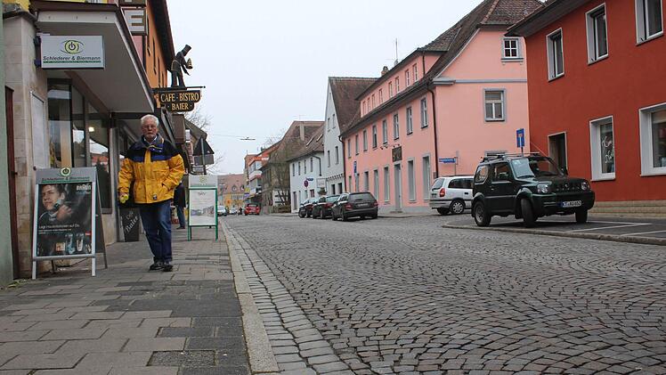 Die Höchstadter Hauptstraße wird zur verkehrsberuhigten Zone umgestaltet. Foto: Andreas Dorsch