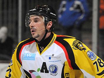 Josef Potac hat mit dem EHC Bayreuth zum Auftakt der Play-Offs einen 8:3-Sieg gegen Bad Tölz gefeiert. Foto:Peter Mularczyk