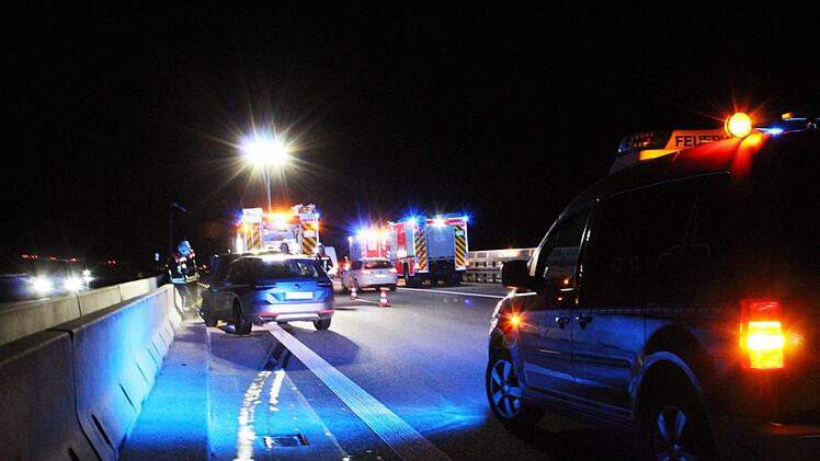 Bei einem Verkehrsunfall auf der A7 war die Bad Brückenauer Feuerwehr im Einsatz. Foto: Sebastian Gerr