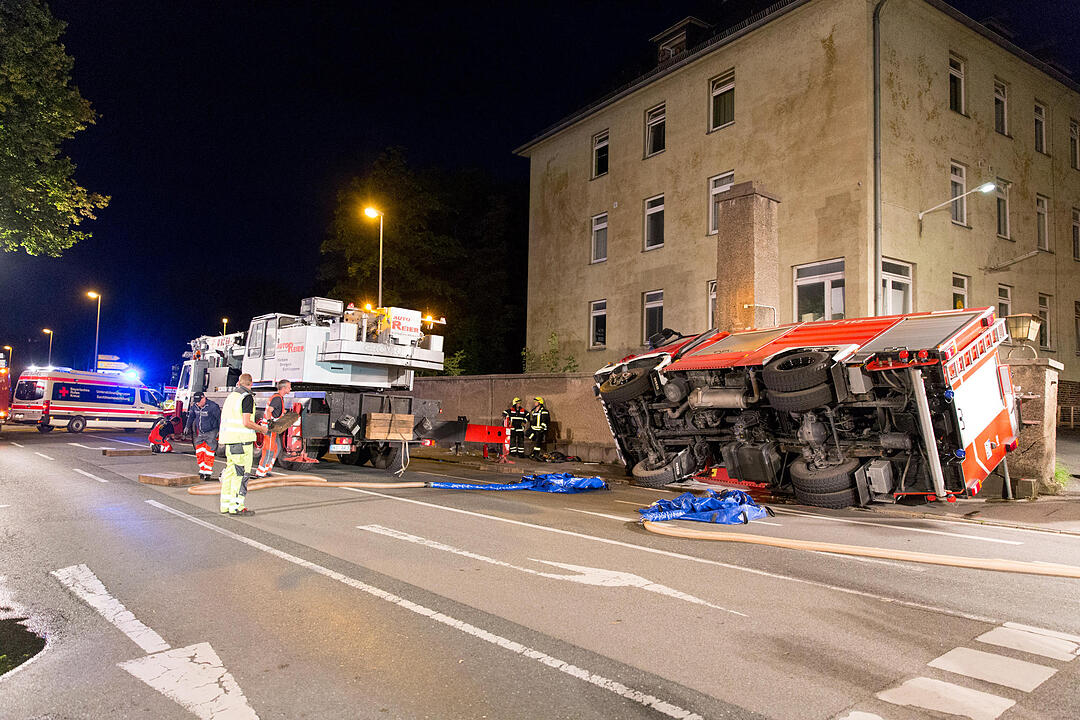 Unfall mit Feuerwehr-Auto in Coburg: Ein Toter