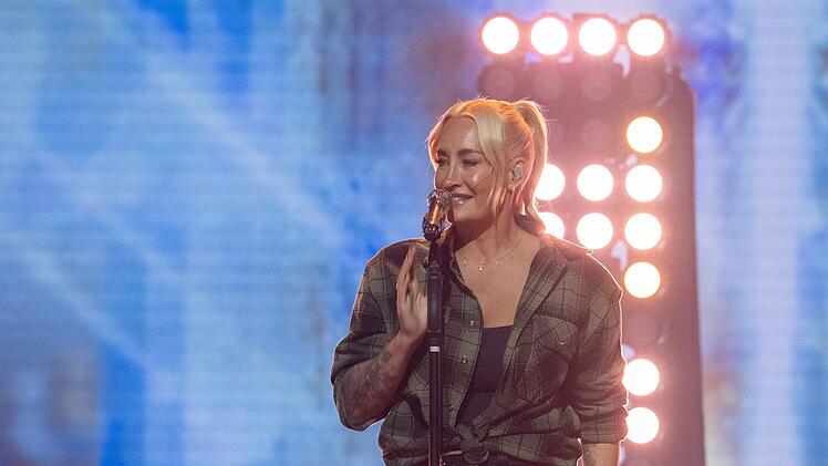 Superstar Sarah Connor brachte im Laufe ihrer bewegten Karriere zahlreiche Balladen in die Charts.