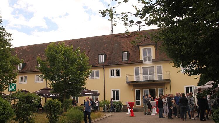 Blick auf das Hauptgebäude der Schreinermeisterschule in Ebern.Günther Geiling