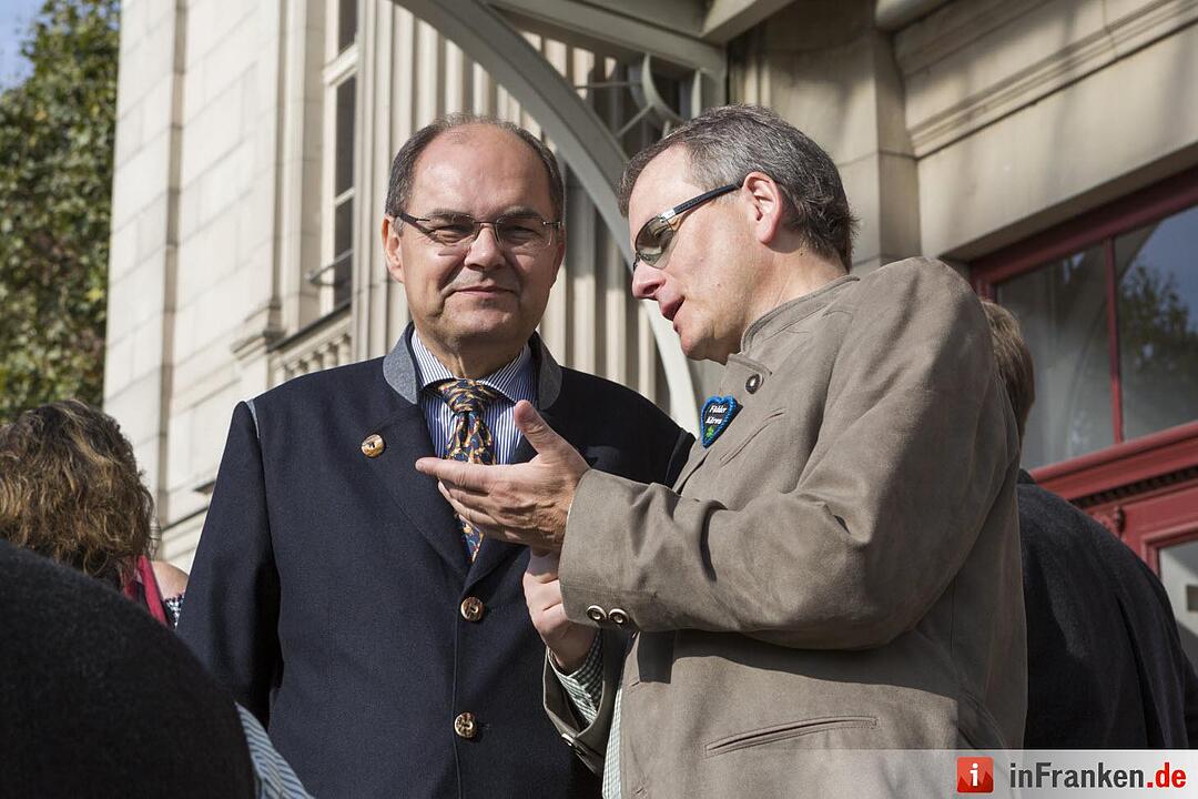 Fürther Michaeliskirchweih eröffnet