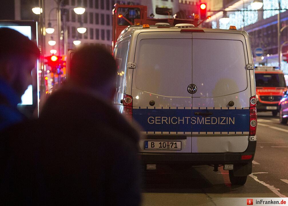 Möglicher Anschlag mit Lastwagen auf Weihnachtsmarkt