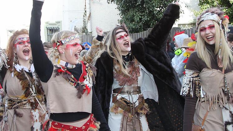 Marktplatztreiben in Stadtsteinach. Foto: Jürgen Gärtner