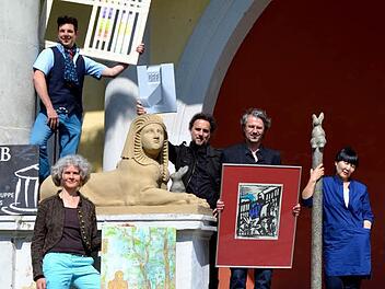 Die Künstler, die am 3. August im Hain ausstellen: Thomas Johann Dennerlein, Sabrina Catowiez, Sven Weihreter, Hans Günter Ludwig und Anna Bien Foto: Winfried Baumann