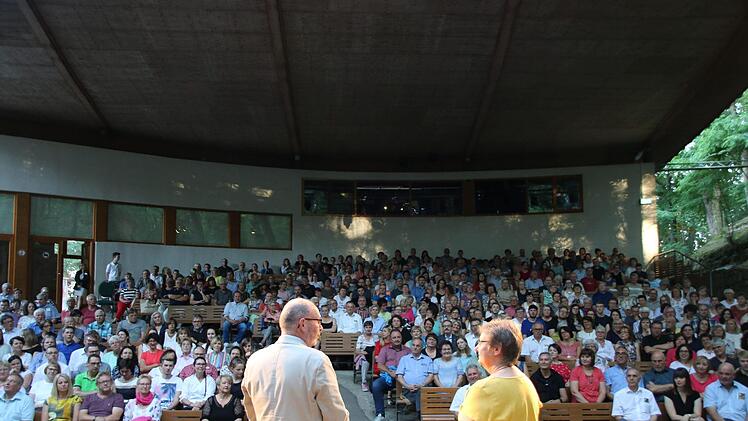 Die Bayerische Rundschau hatte Leser und Kunden an die Naturbühne Trebgast zum Stück "Pygmalion" eingeladen. Foto: Jürgen Gärtner