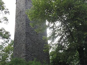Der Weißenstein war ein Wartturm der Plassenburg. Foto: Erich Olbrich