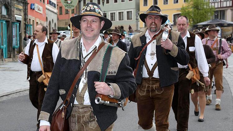 Festzug der Böllerschützen