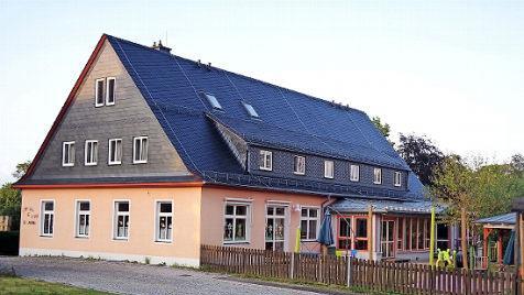 Der katholische Kindergarten "St. Anna" in Teuschnitz bleibt bis 29. Juli geschlossen. Foto: Heike Schülein
